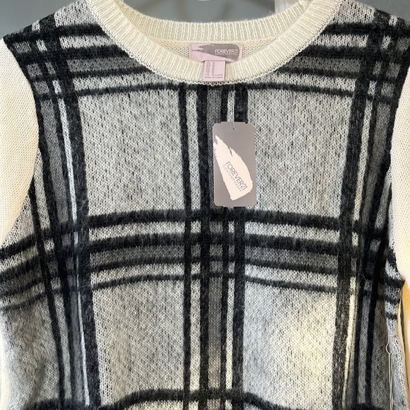 NEW Forever 21 Contemporary Plaid Sweater, size M NWT - Picture 3 of 8
